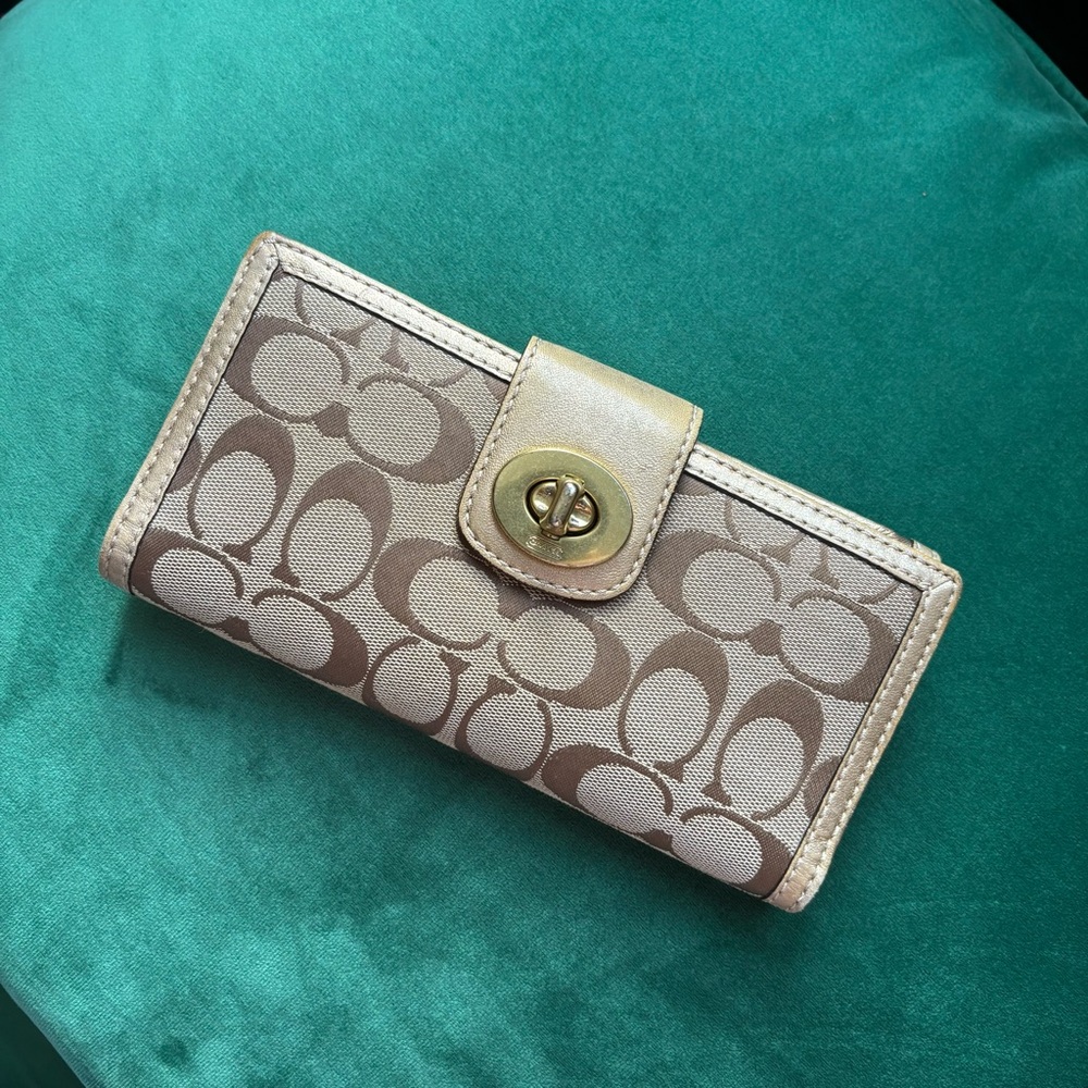 Y2K Coach Turnlock Wallet